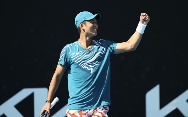 开云体育下载入口-商竣程苦战击败前No.7 距澳网正赛首秀仅差一胜