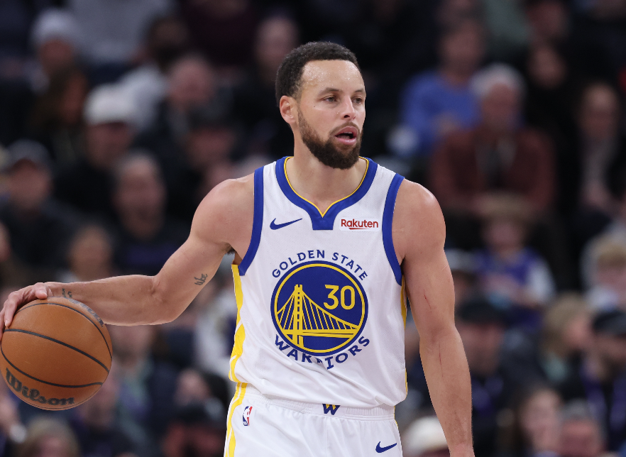 开云体育下载入口-勇士110-115不敌快船 球员评价：2人优秀，4人及格，7人低迷